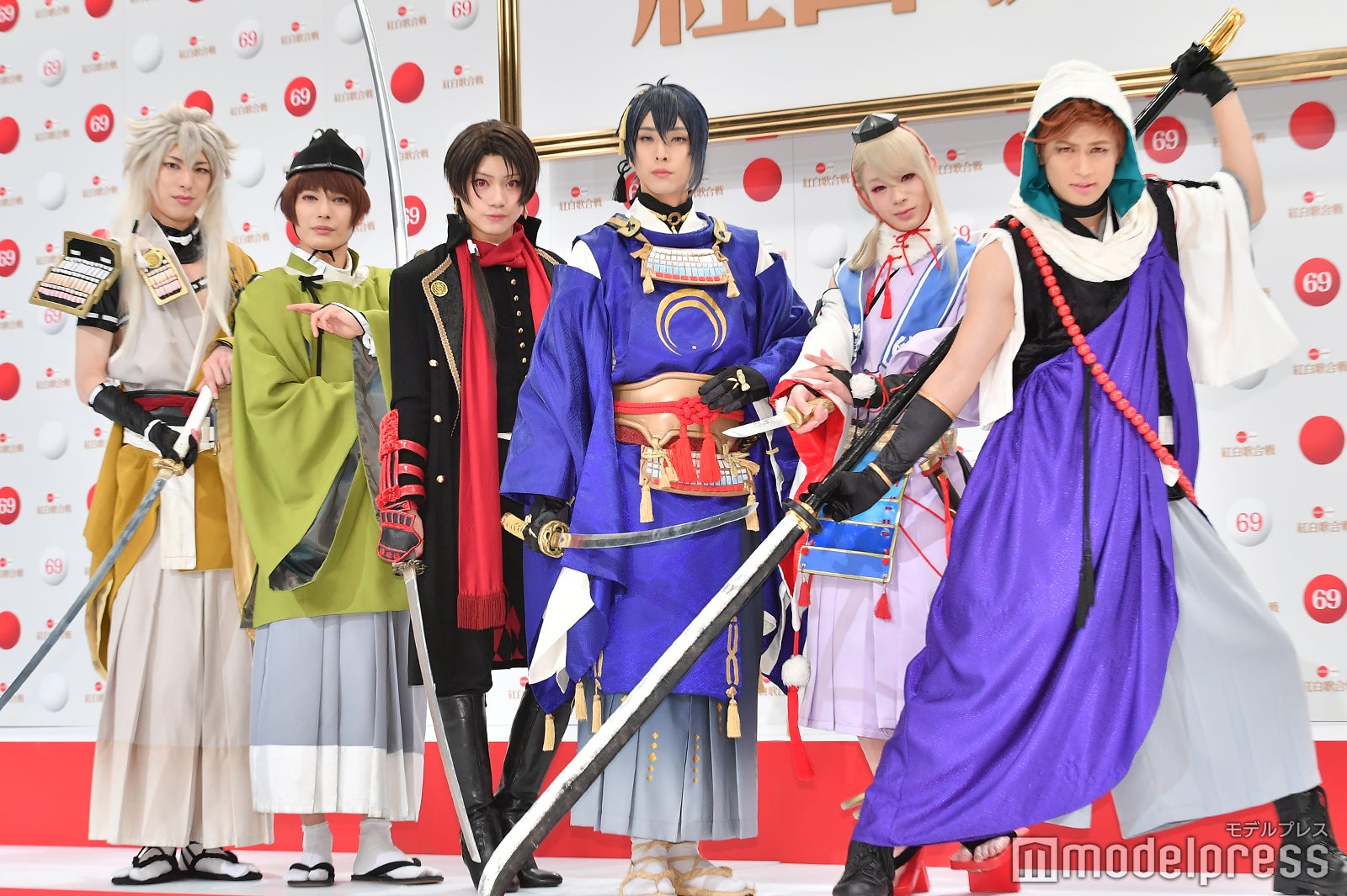 刀剣男士／北園涼、崎山つばさ、佐藤流司、黒羽麻璃央、大平峻也、佐伯大地（C）モデルプレス