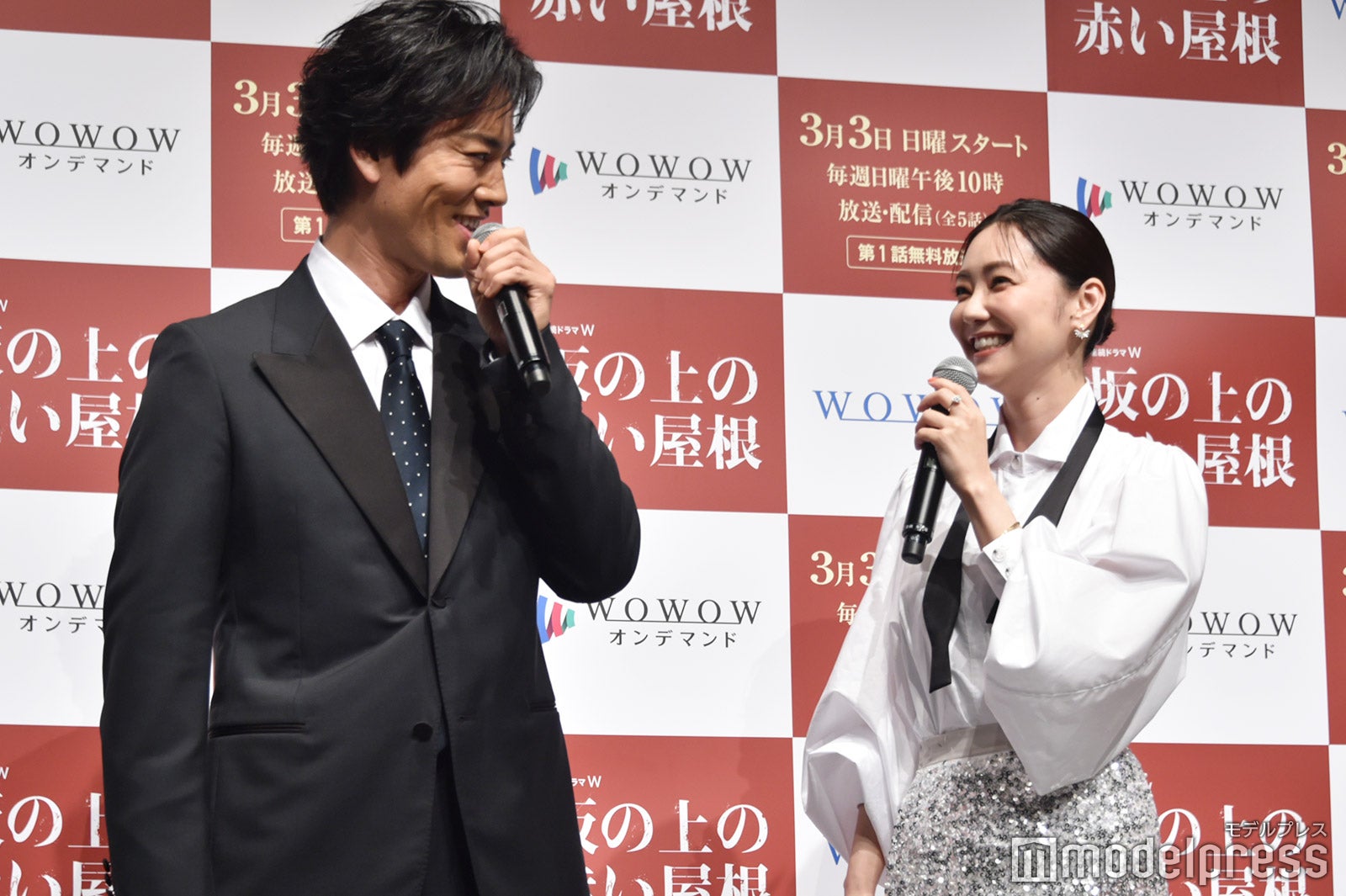 「兄と妹」のような関係性の桐谷健太と倉科カナ（C）モデルプレス