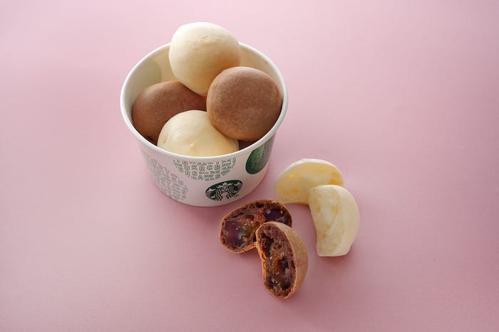 もっちりボール 塩キャラメル&ミルク ¥355※一部店舗限定/画像提供:スターバックス コーヒー ジャパン