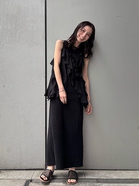 黒ワンピース コーデ 黒ワンピースコーデ1