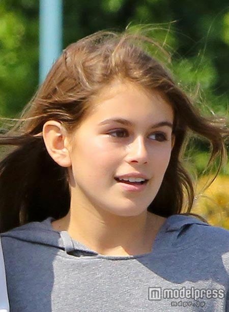 どんどんシンディに似てきました。x17online.com / Zeta Image