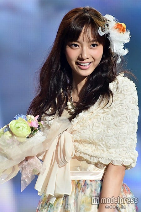 新川優愛 プリンセス の笑顔で神戸に降臨 可愛い の歓声止まず モデルプレス 新川優愛 プリンセス の笑顔で神戸に降臨 可愛い の歓声止まず モデルプレス