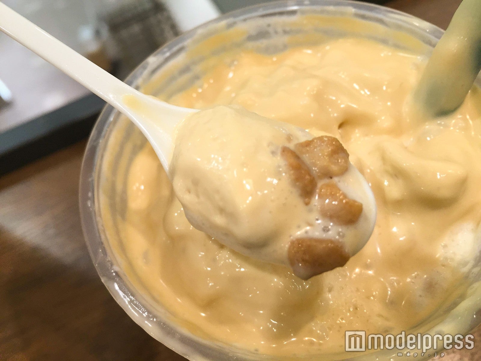 ザクザク食感のグラハムビスケットを発見（C）モデルプレス