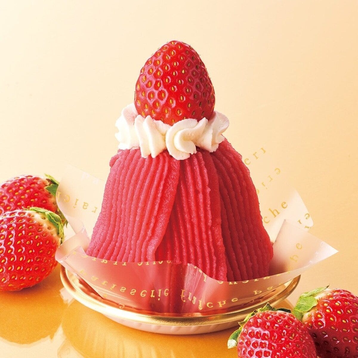 シャトレーゼ　濃い苺のモンブラン