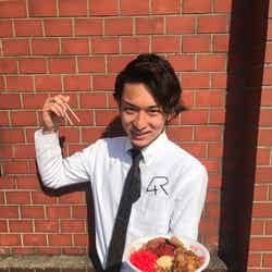 イケメンによる“イケ麺”も好評/画像提供:エイベックス・エンタテインメント