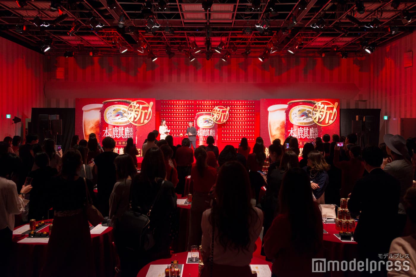 約100人が集まった会場(C)モデルプレス