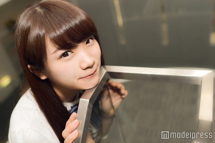 秋元真夏(C)モデルプレス