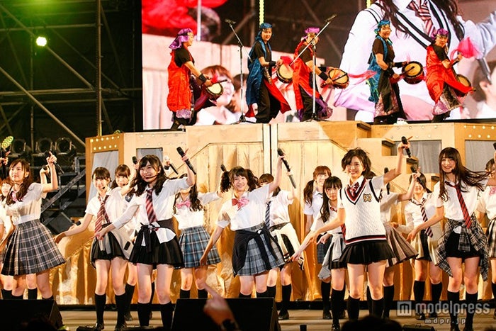 Hkt48 初の沖縄で涙 笑顔の全力パフォーマンス サプライズ 新曲初披露も セットリスト モデルプレス Hkt48 初の沖縄で涙 笑顔の全力パフォーマンス サプライズ 新曲初披露も セットリスト モデルプレス