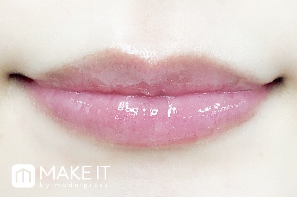 CHICCA／メスメリック ウェットリップオイル／06 クロコダイルロージー 使用 (C)メイクイット