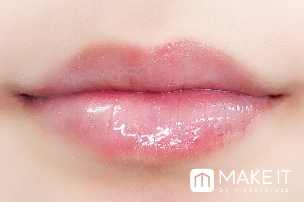 CHICCA／メスメリック ウェットリップオイル／06 クロコダイルロージー 使用 (C)メイクイット