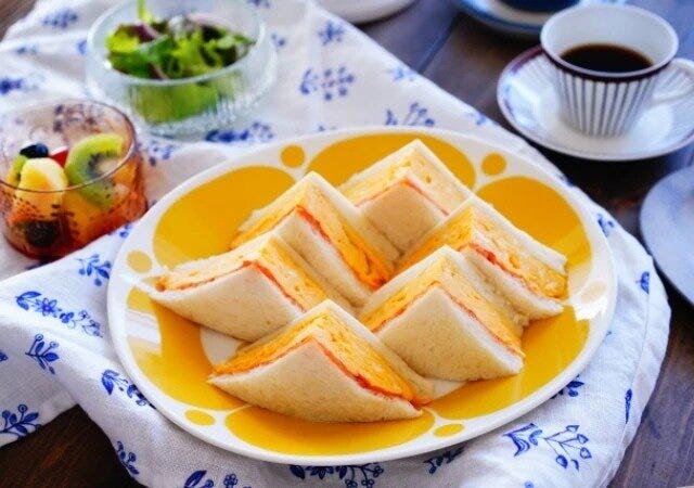 喫茶店の厚焼き玉子サンド