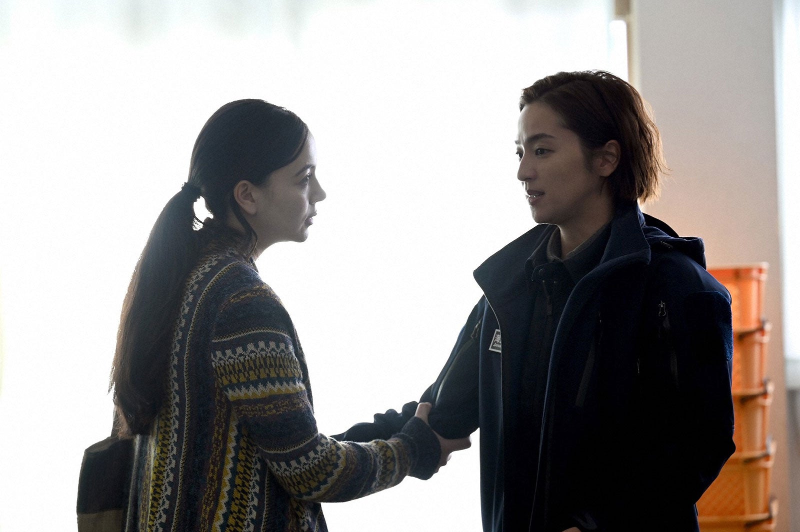 エレナ・アレジ・後藤、中村アン／「DCU」第3話より（C）TBS 