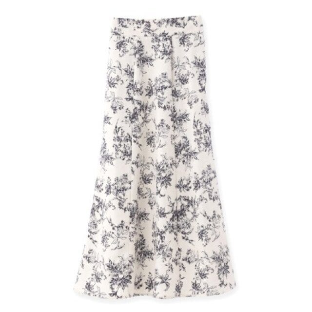 しまむら　秋の体形カバーコーデ　細見え　スカート　michill