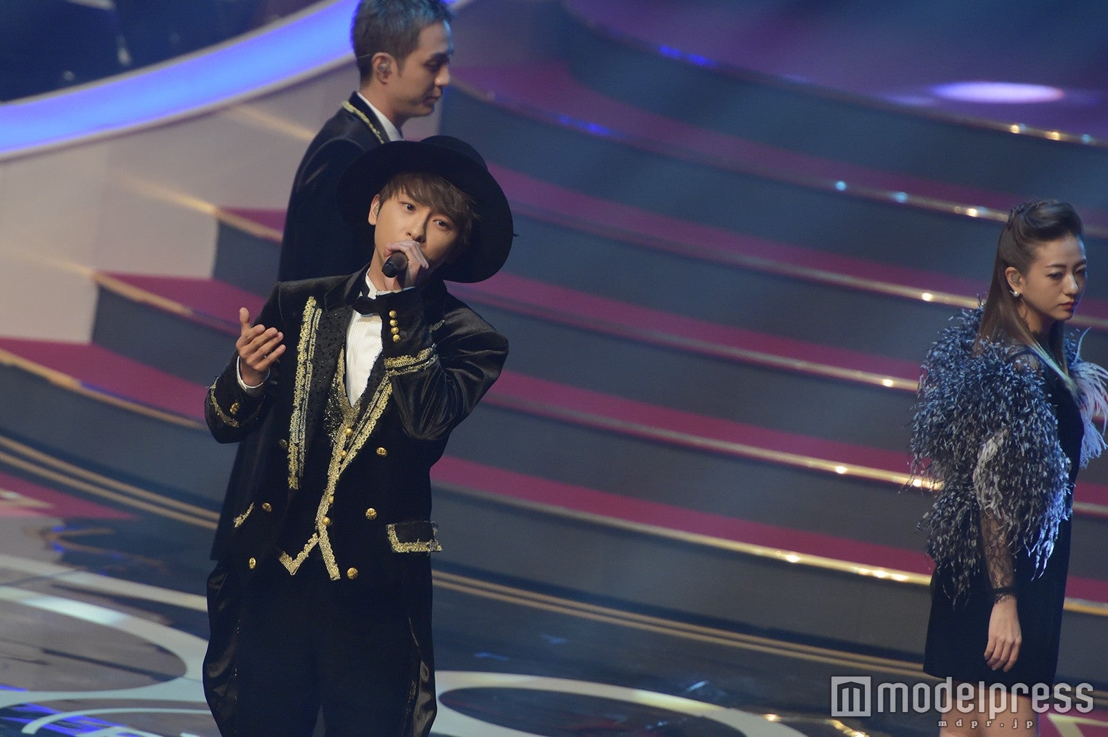 與真司郎（C）モデルプレス