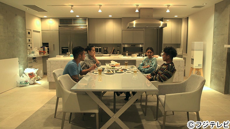 （左から）アーマン、ありさ、みのり、雄基『TERRACE HOUSE BOYS ＆ GIRLS IN THE CITY』16th WEEK（C）フジテレビ／イースト・エンタテインメント