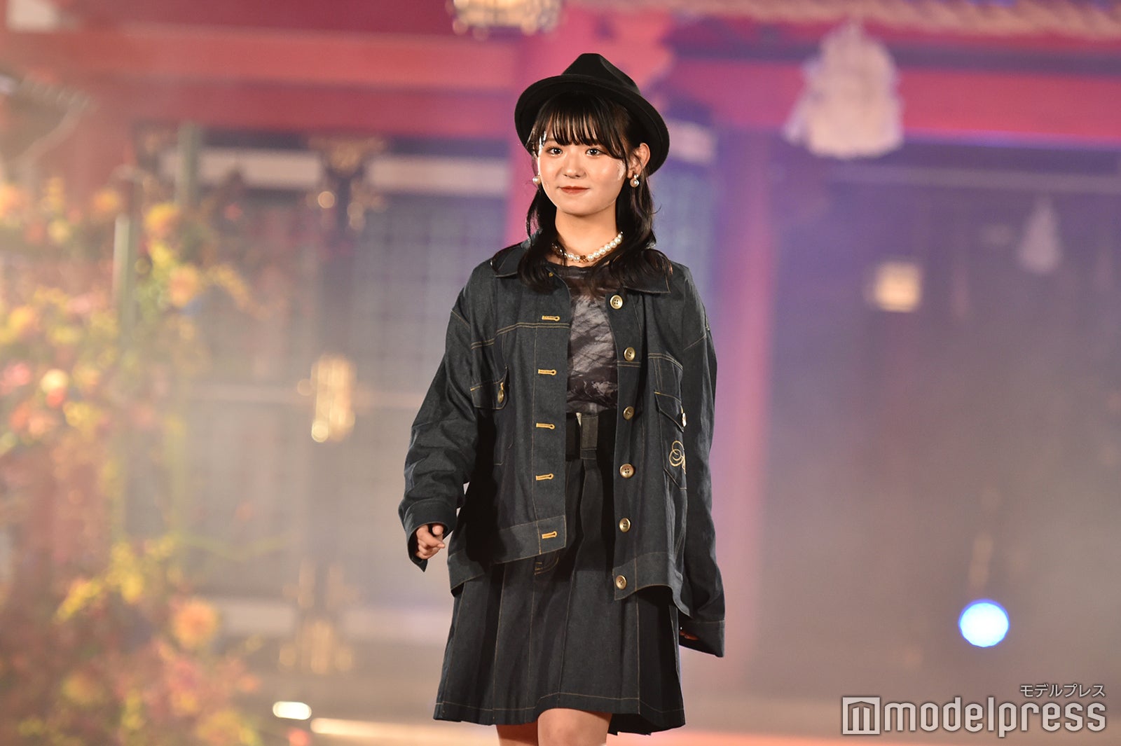 峯吉愛梨沙（C）モデルプレス