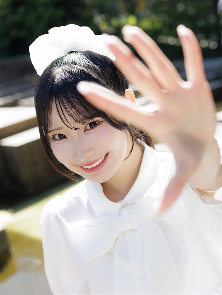 倉島杏実（C）『日経エンタテインメント！SKE48 8期生 フォトブック〜約束。〜』（日経BP）撮影／青山裕企