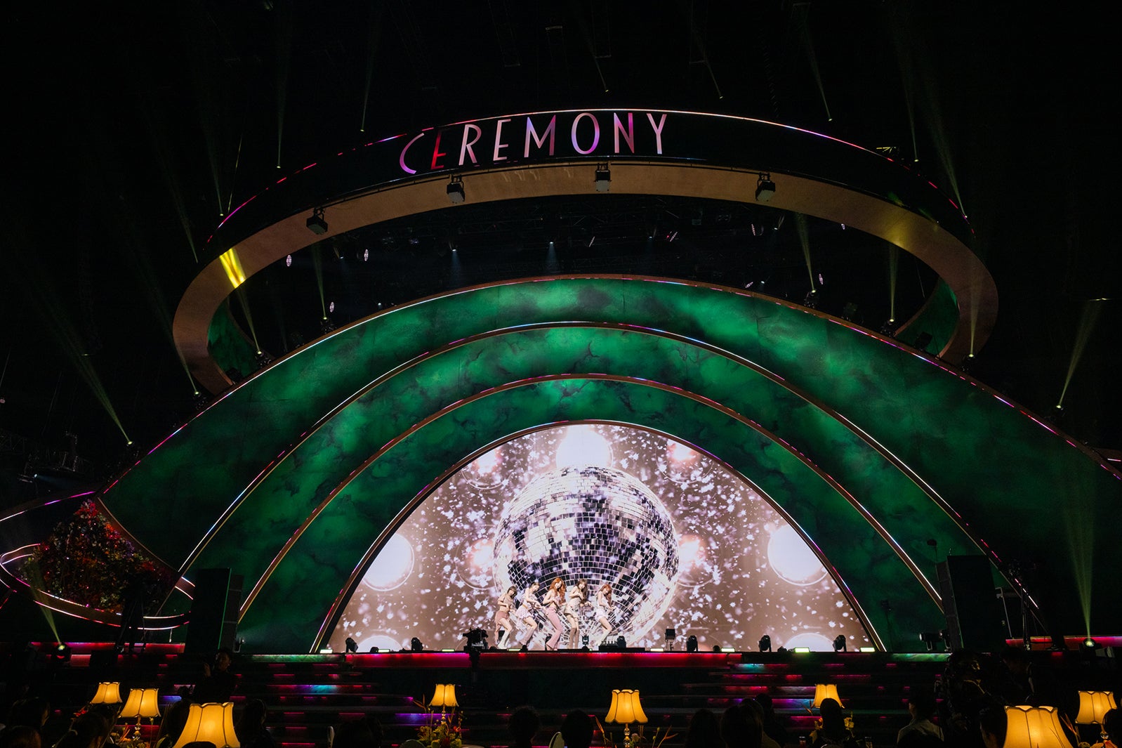 LE SSERAFIM／撮影：田中聖太郎写真事務所