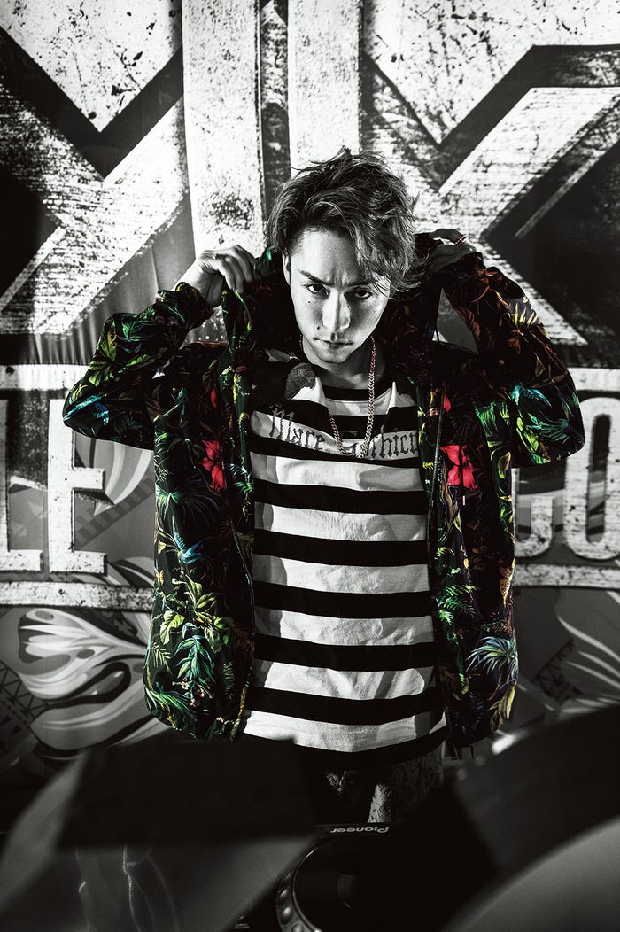 TETSUYA/「月刊EXILE」8月号より(画像提供:LDH)