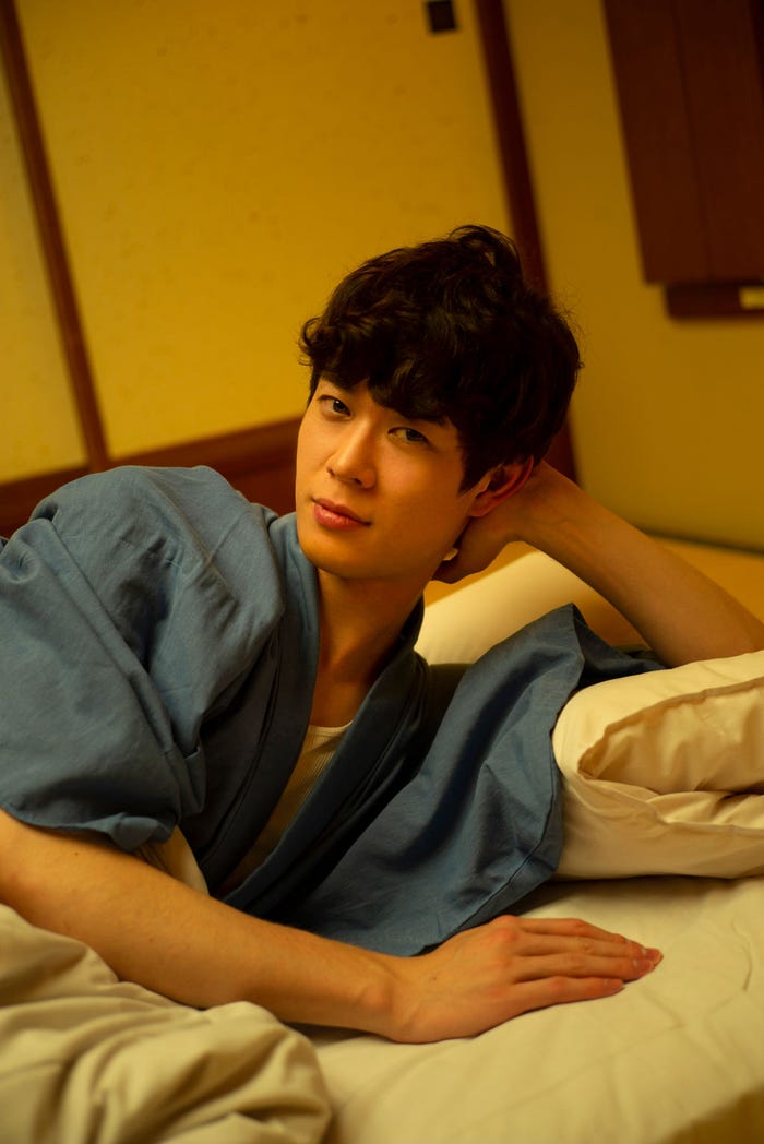 宮沢氷魚「HIOMEKURI CALENDAR 2022」 (C)湯浅亨