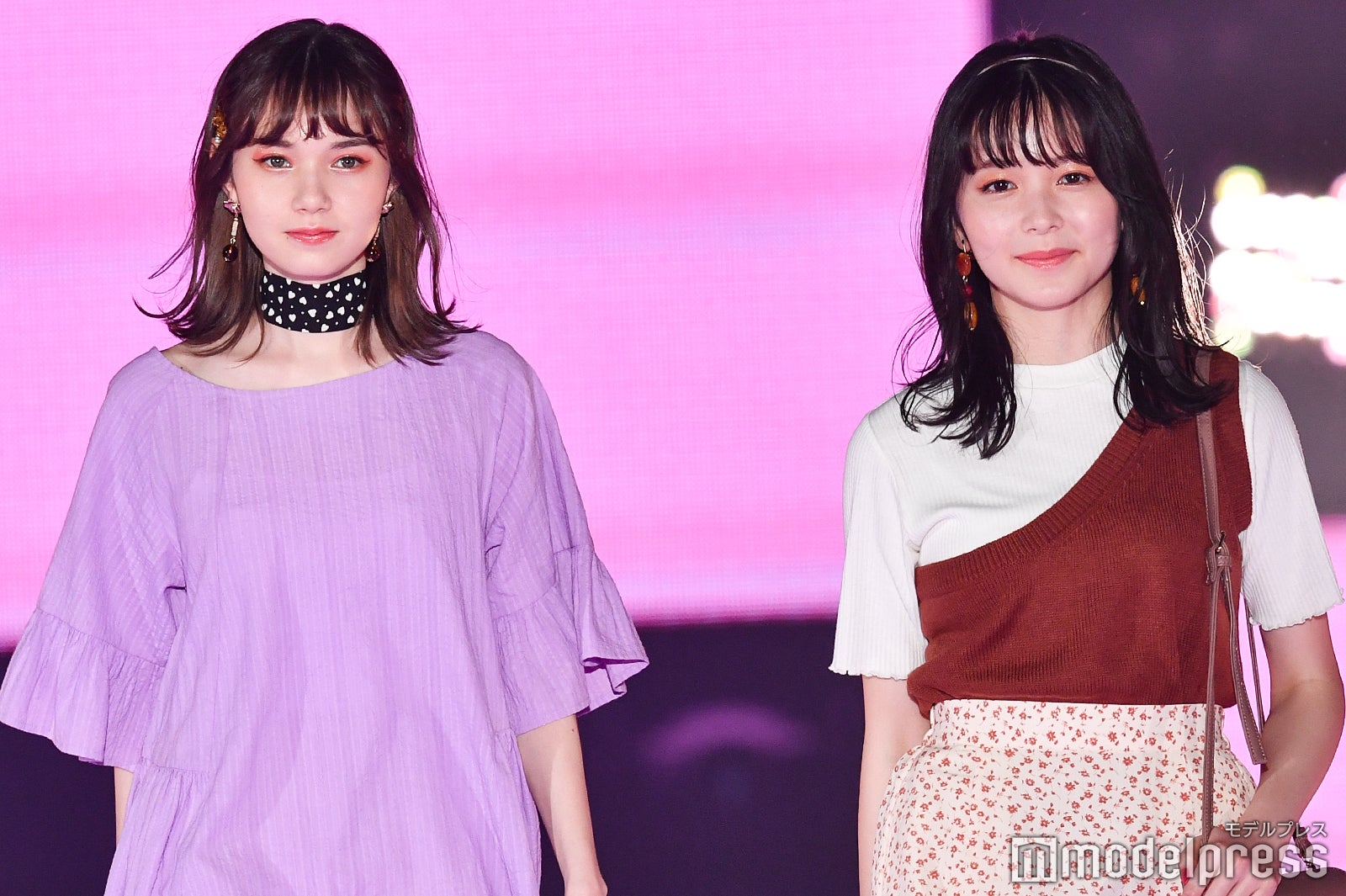 （左から）マーシュ彩、久間田琳加（C）モデルプレス