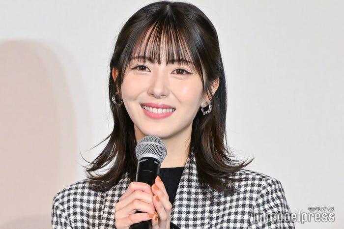 浜辺美波(C)モデルプレス