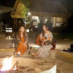 (左から)Dream Shizuka、Leola(C)TBS