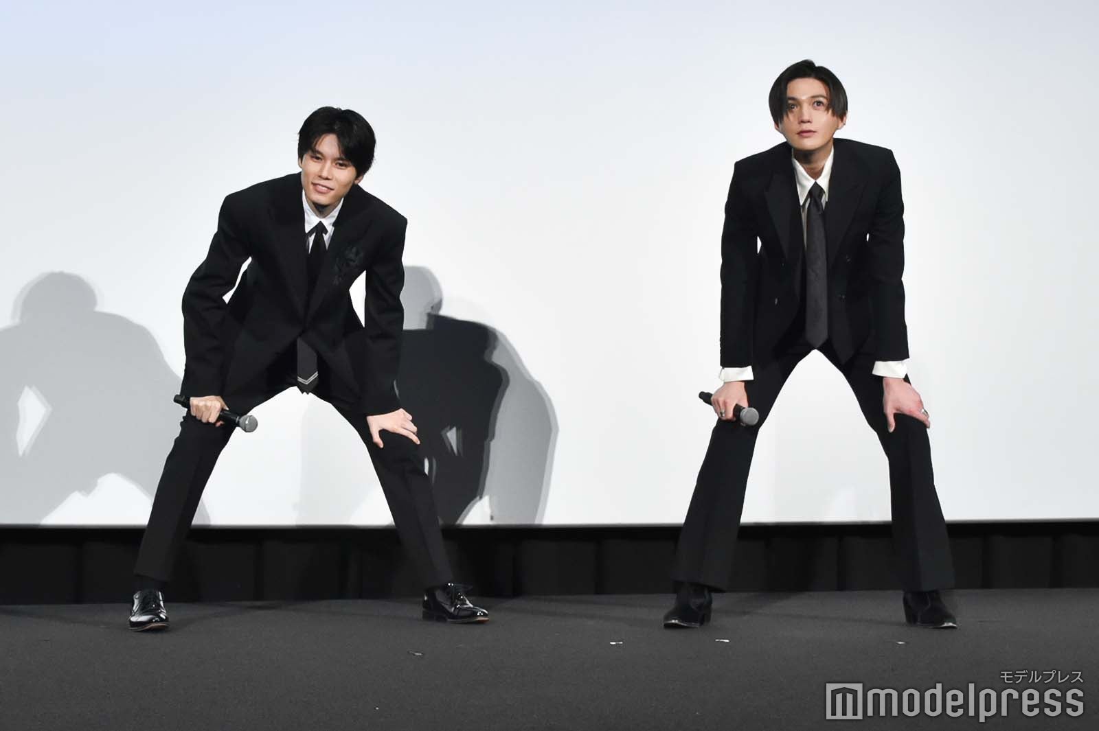 ラスト問題で気合いが入る萩原利久、八木勇征（C）モデルプレス