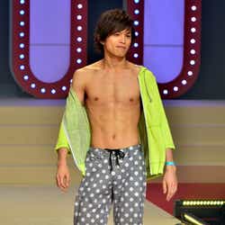 佐藤ありさらノンノモデルが水着ショー 山本裕典らイケメン俳優も鍛え抜かれた腹筋披露 モデルプレス 佐藤ありさらノンノモデルが水着ショー 山本裕典らイケメン俳優も鍛え抜かれた腹筋披露 モデルプレス