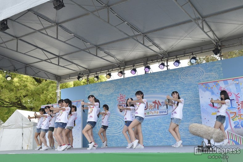 AKB48、チーム8（C）AKS