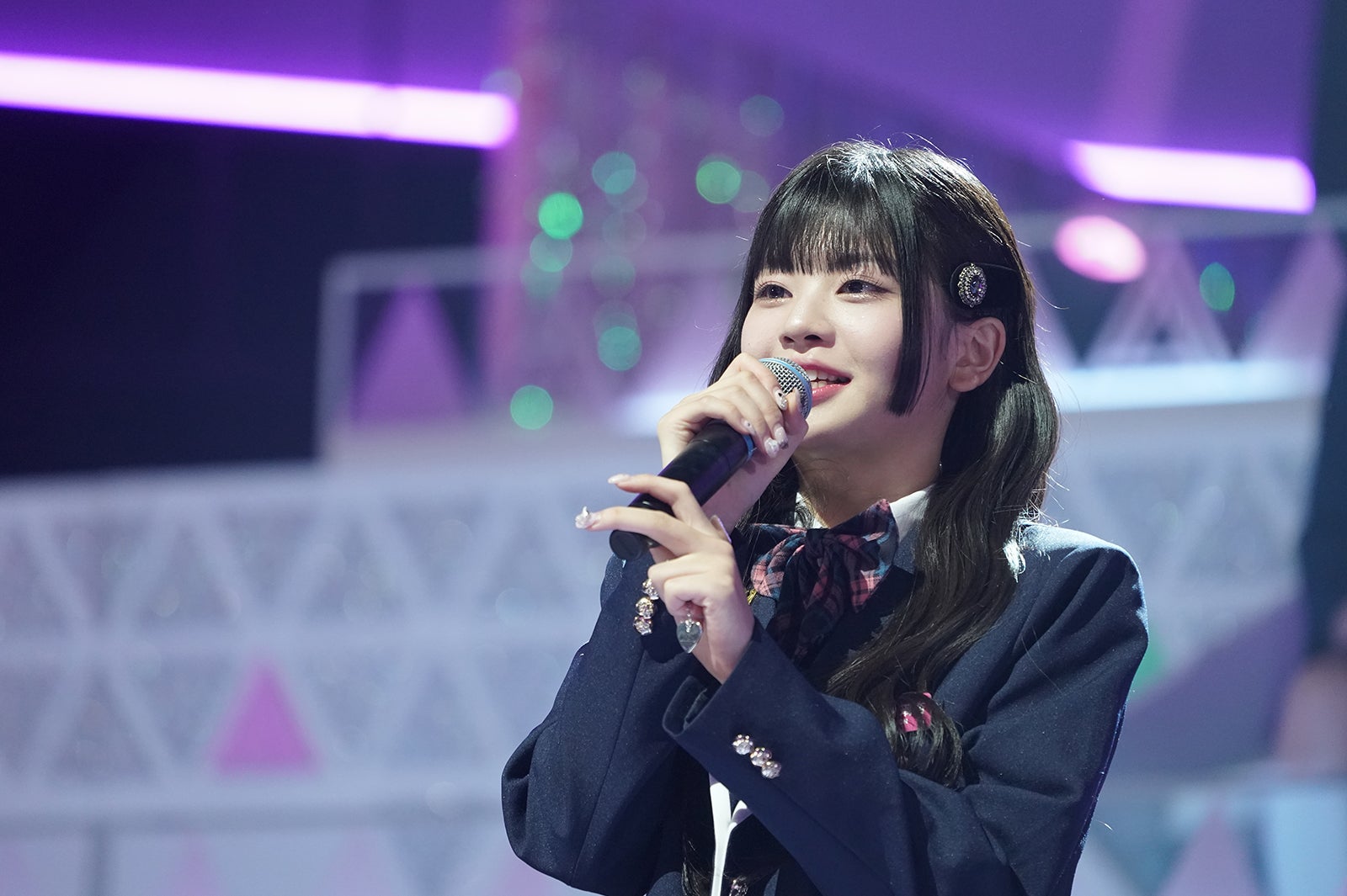 村上璃杏（C）PRODUCE 101 JAPAN THE GIRLS