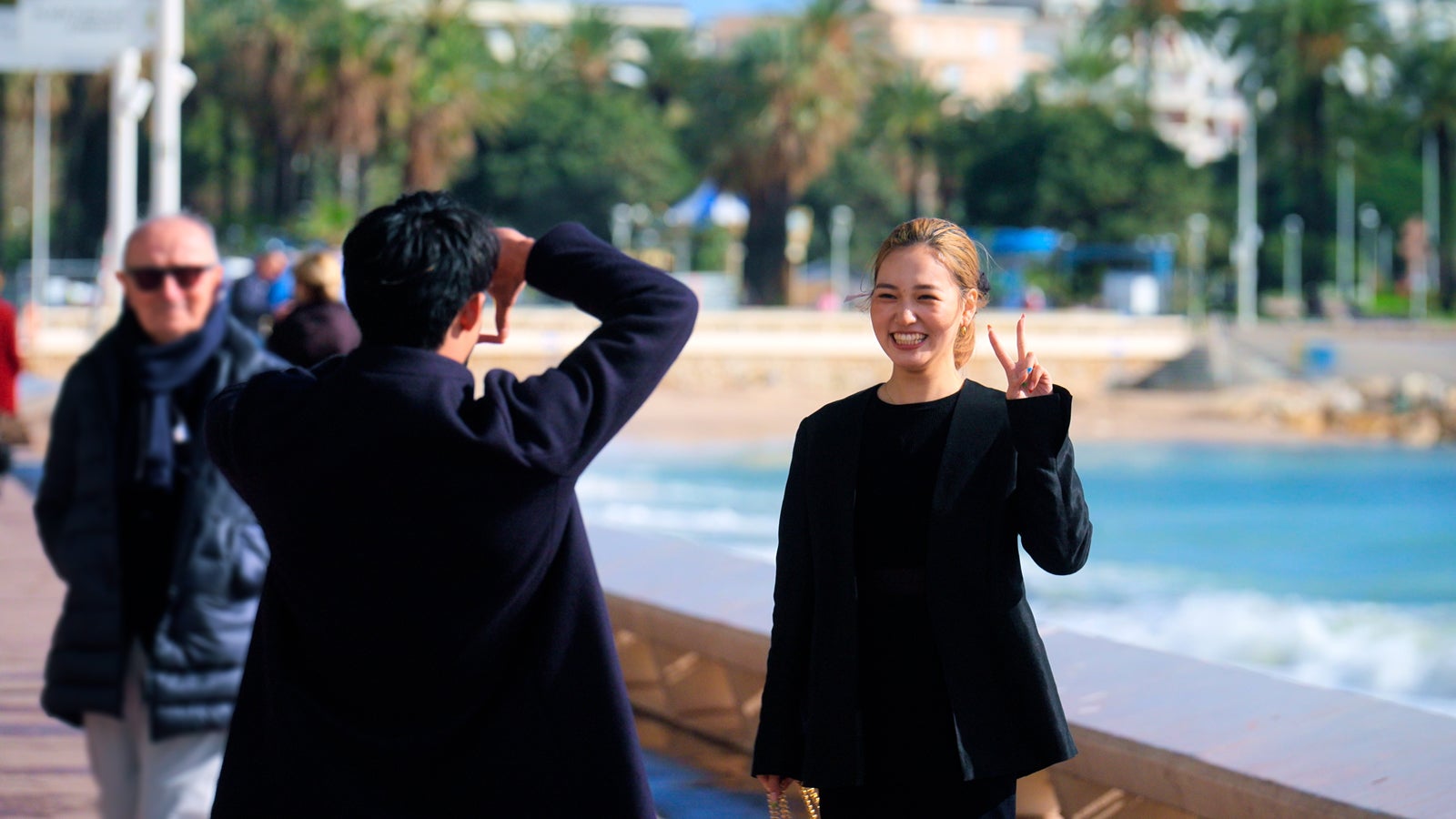 アツシ、ミミ／Netflixリアリティシリーズ「オフライン ラブ」（提供写真）