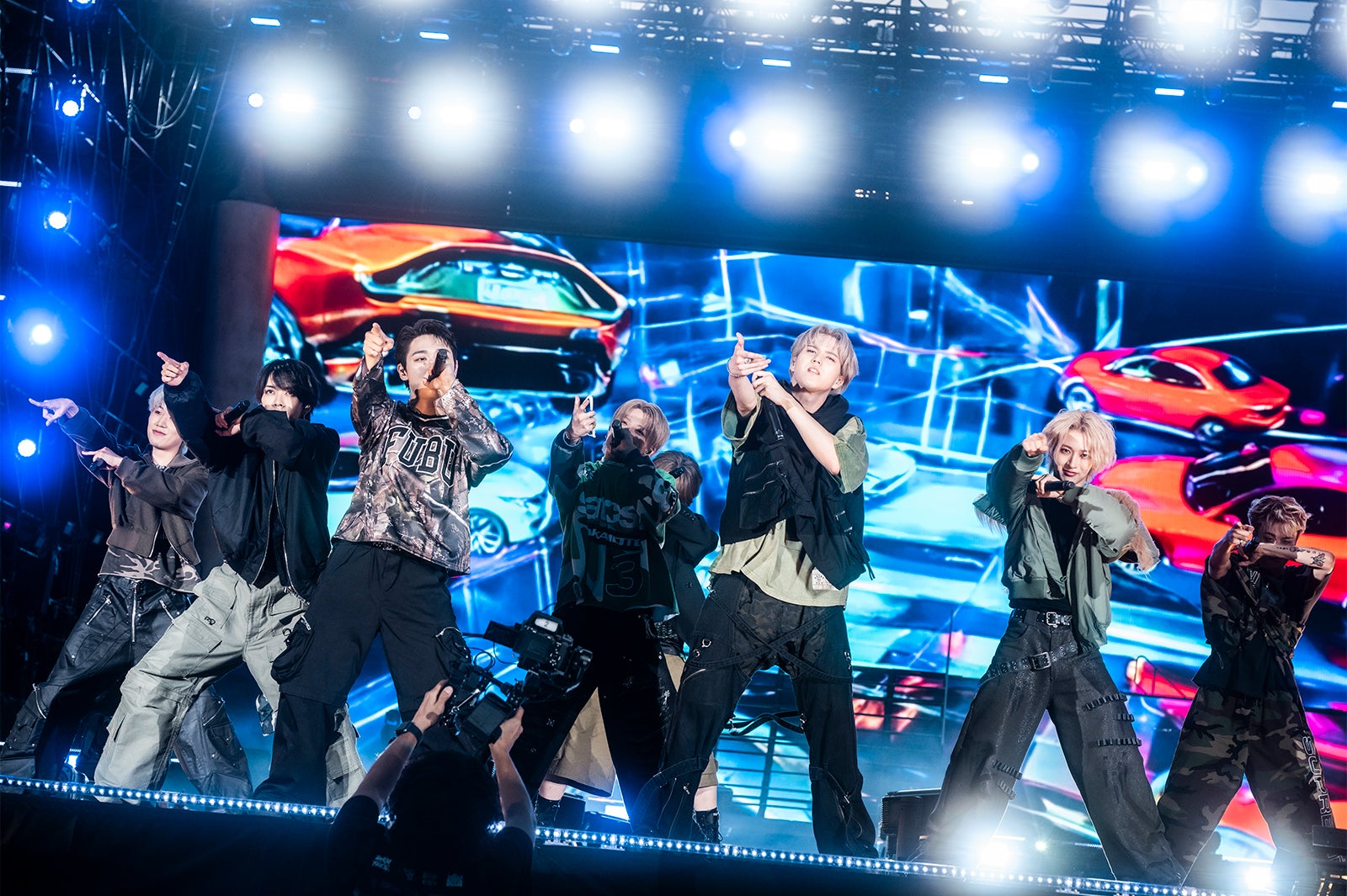 MAZZEL／撮影：田中聖太郎写真事務所