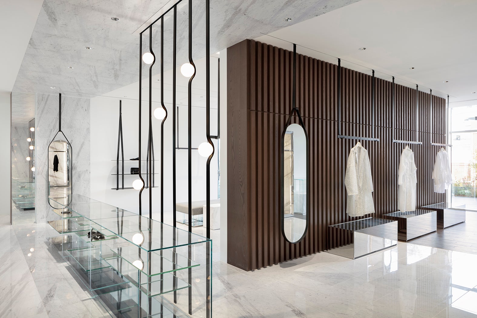 マーケット／photo Takumi Ota