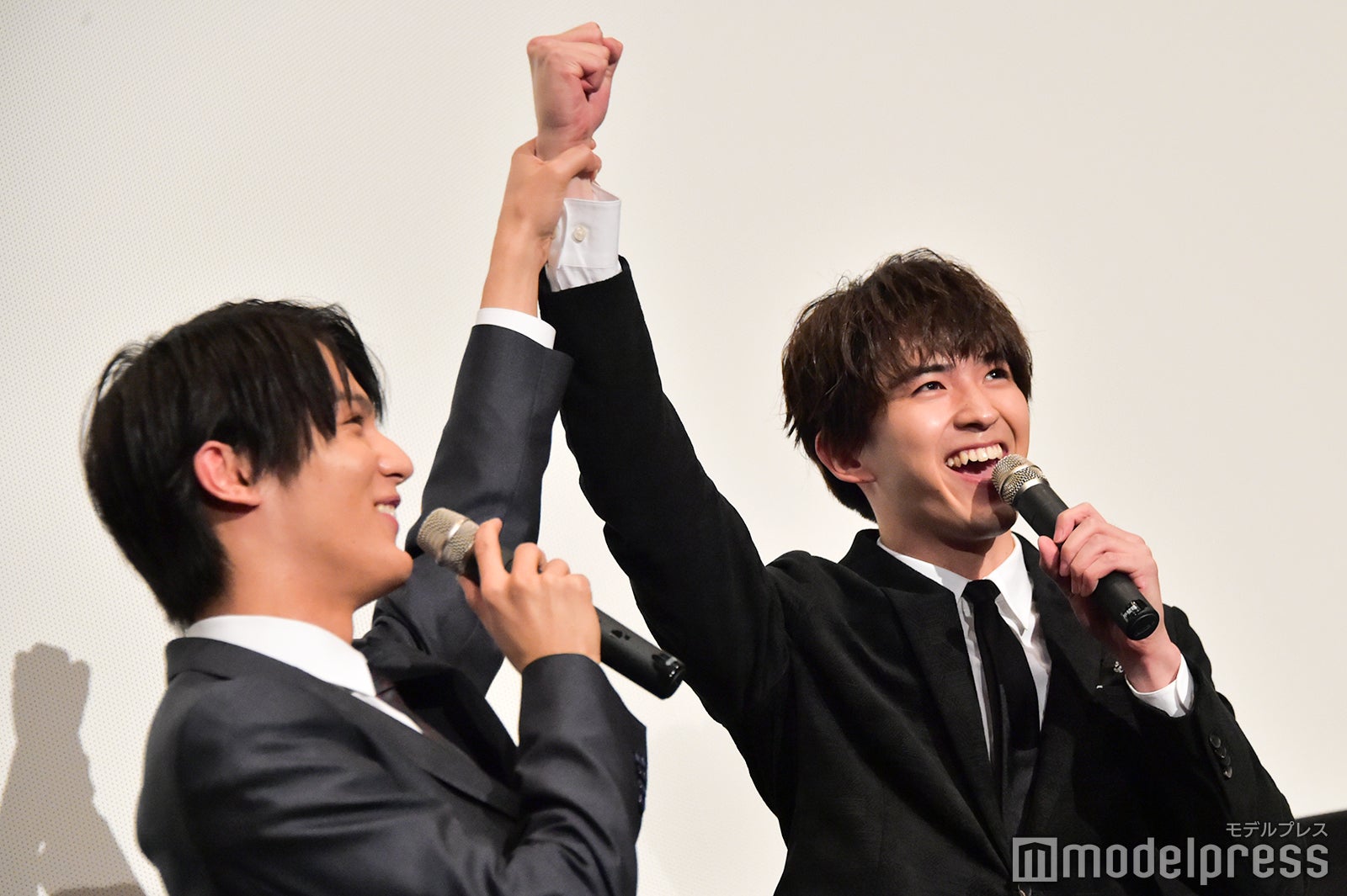 愛され男子とヘタレ男子認定に喜ぶ中川大志、甲斐翔真 （C）モデルプレス