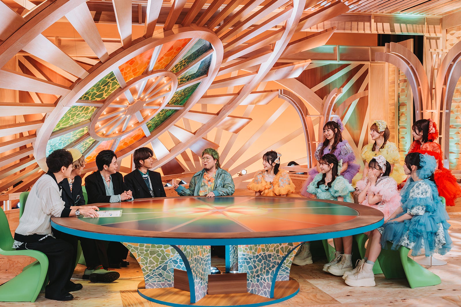 陣内智則、Mrs. GREEN APPLE、こっちのけんと、FRUITS ZIPPER（C）TBS／撮影：もろんのん