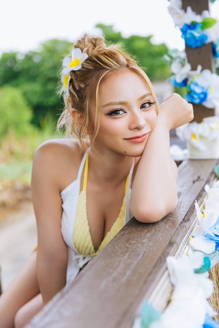 まぁみ2nd写真集「ちゃおっすぽいーん」より(提供写真)