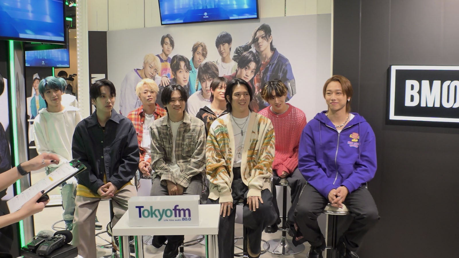 「BMSG」新グループ・MAZZEL、ゲリライベントにファン殺到 一時パニック状態で公開収録は急遽中止