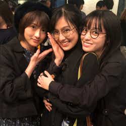 モデルプレス - 橋本環奈・恒松祐里・若月佑美、密着3ショットに「神々しい」「顔面偏差値高い」と絶賛の声