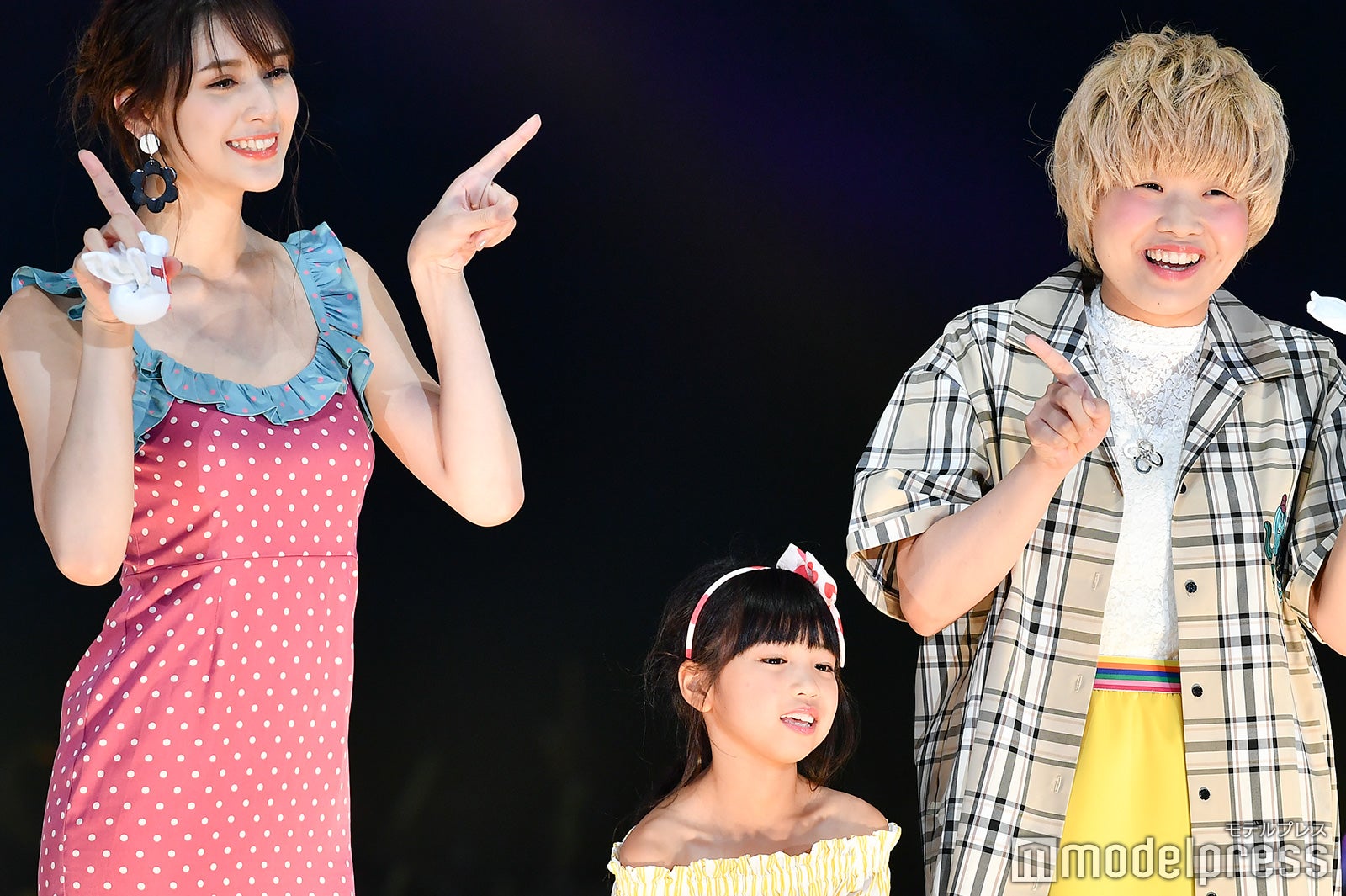 アンジェラ芽衣、岡田花菜ちゃん、まひる（C）モデルプレス