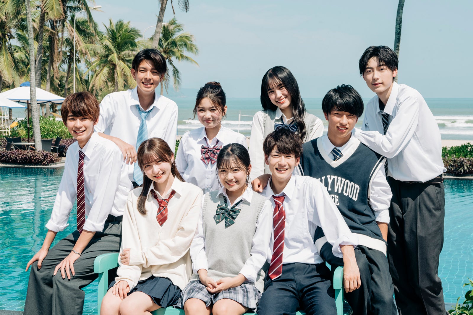 （左から時計回りに）だいな、さんざ、ゆのん、あん、ゆうが、こうき、たつや、むつき、りんか「今日、好きになりました。-ダナン編-」（C）AbemaTV, Inc.