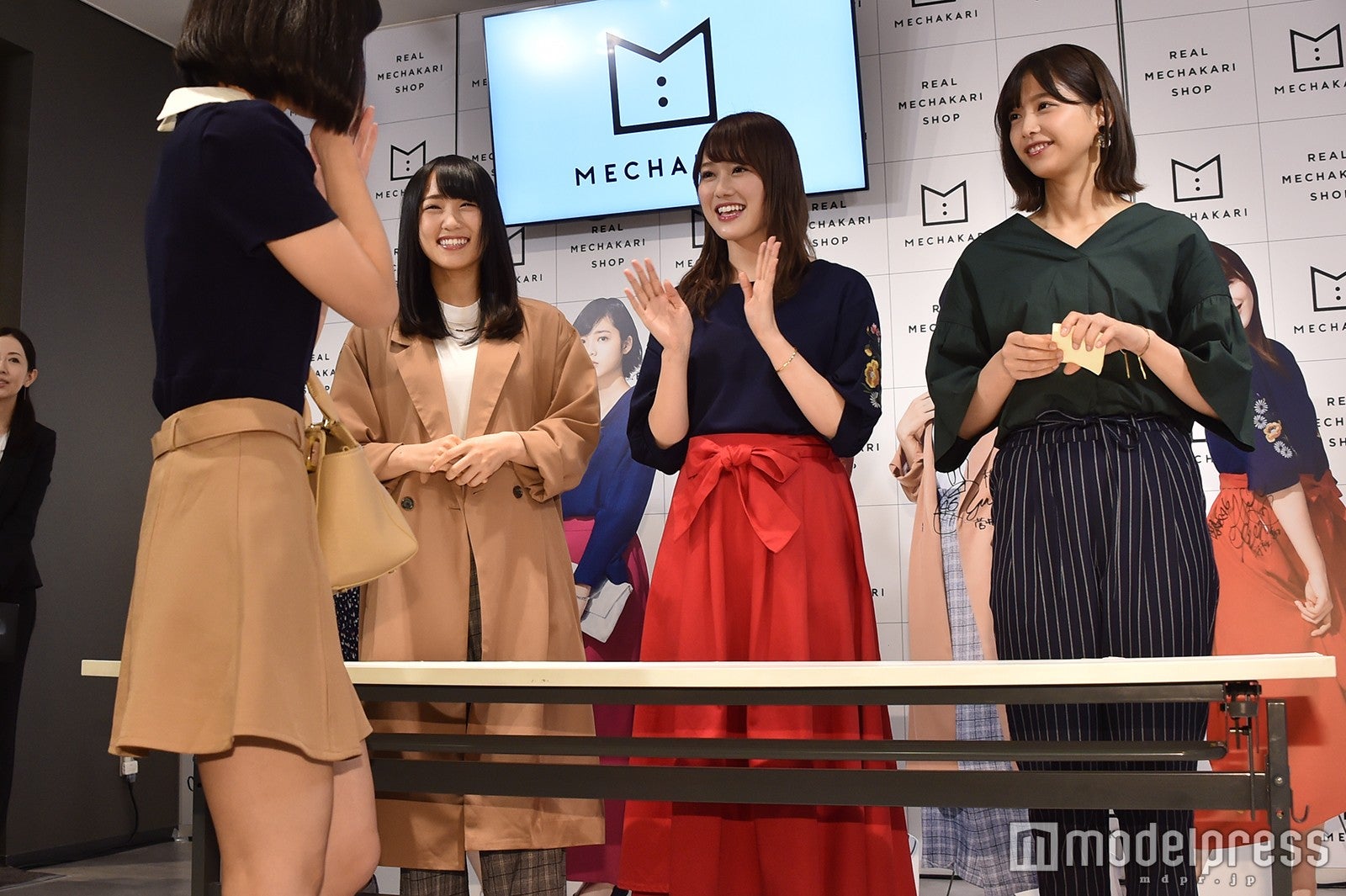 女性ファンと交流／菅井友香・守屋茜・渡邉理佐（C）モデルプレス