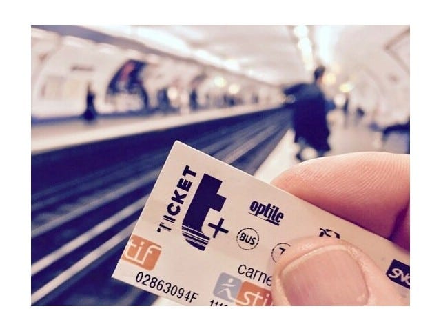 パリのメトロのチケット。フランスのVIO脱毛では、I型は「チケメトロ」と呼ばれています