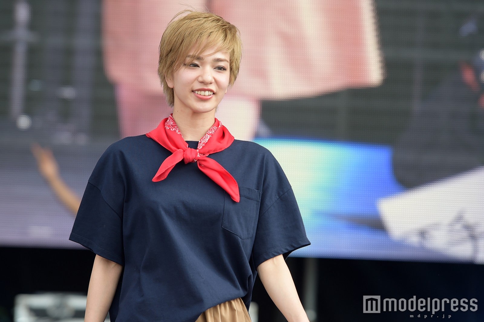 Una（C）モデルプレス