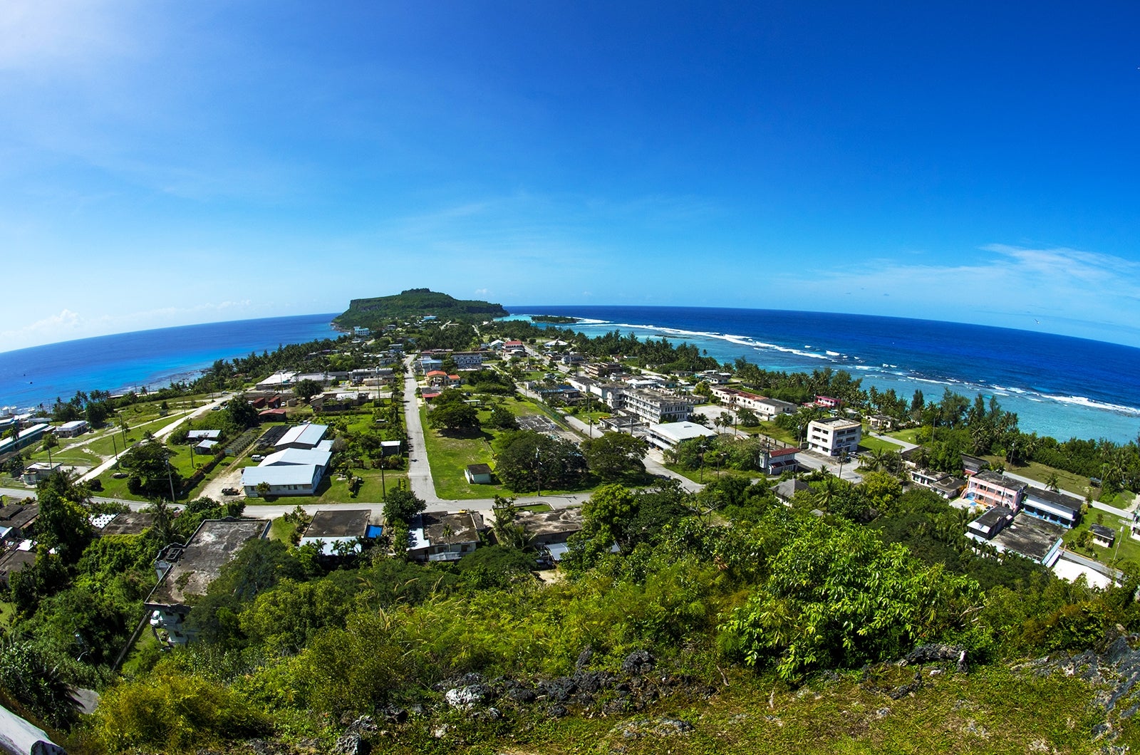 ロタ島の絶景ビューポイント・ソンソン村展望台（C）Junji Takasago／MVA
