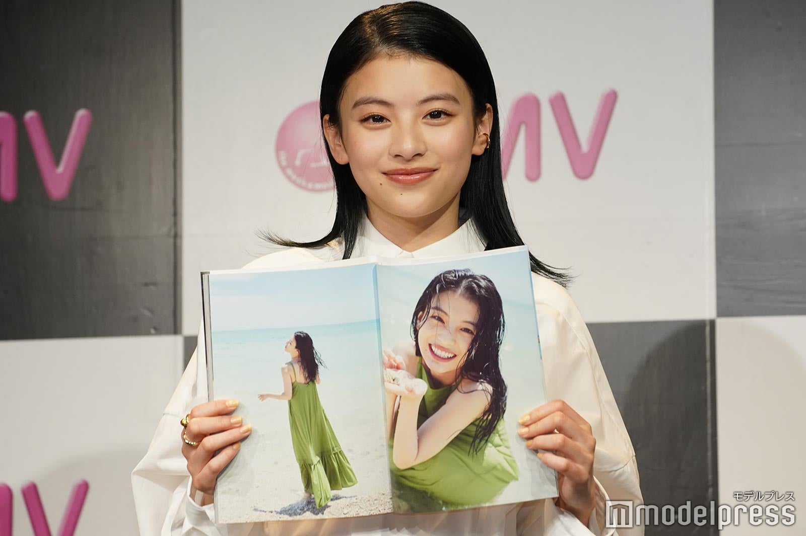 出口夏希 （C）モデルプレス