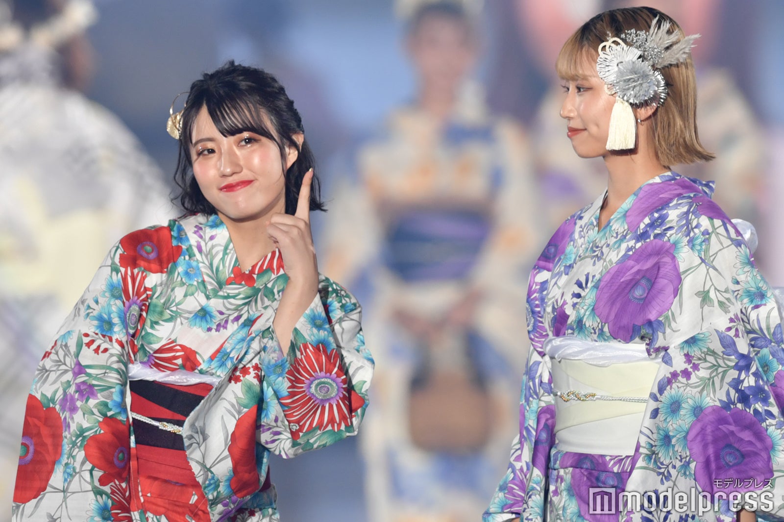 仲本愛美、三浦寿莉 （C）モデルプレス