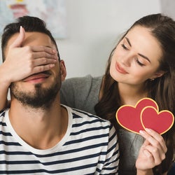 <占い>血液型別・恋してるときに女性がやりがちな行動