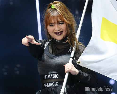 りんごちゃん、オールブラックコーデで一新“スターティン”!天才ドラマー・よよかが盛り上げる<TGC2019A/W>