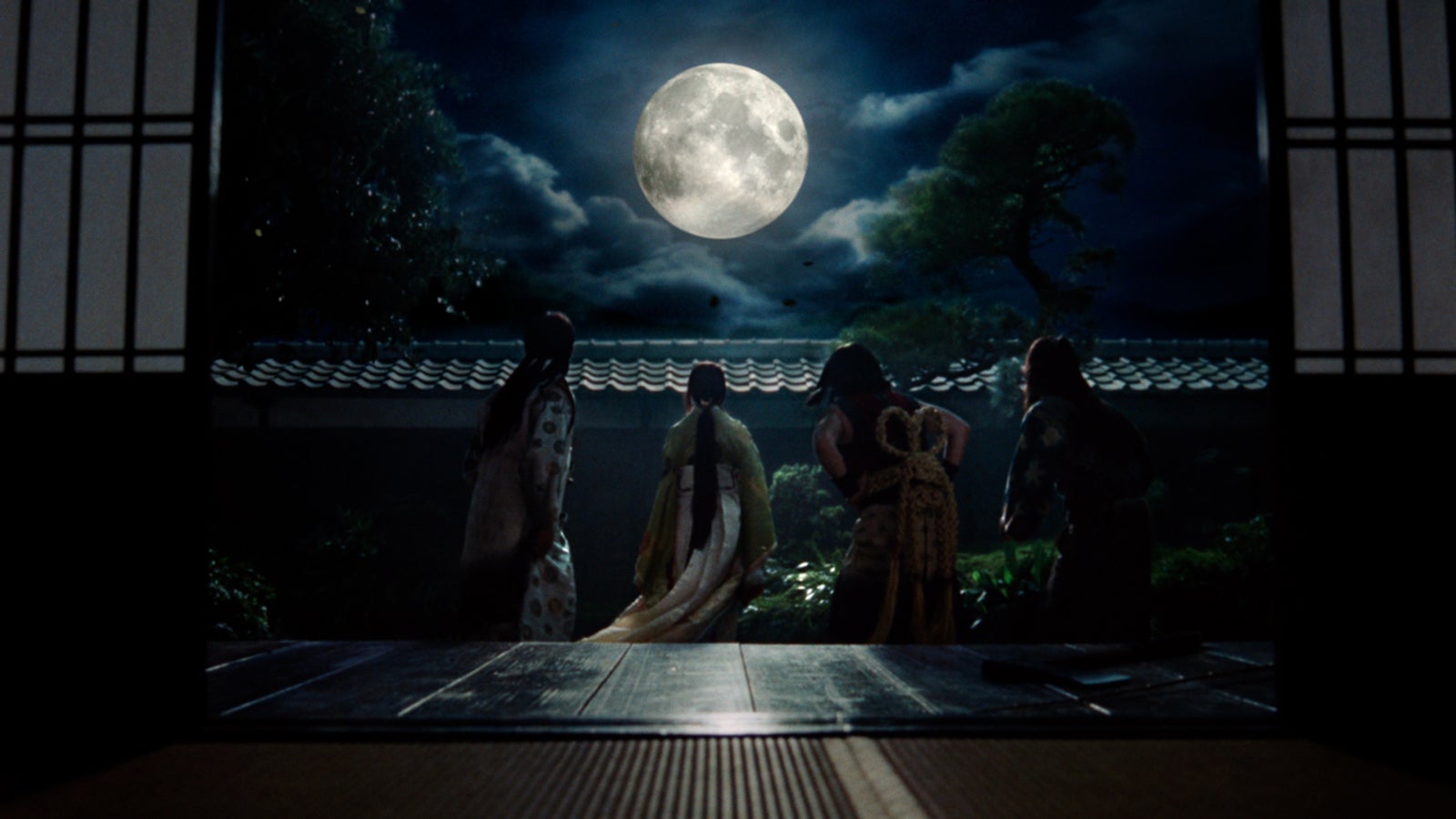 「無敵の父、登場」篇（提供写真）